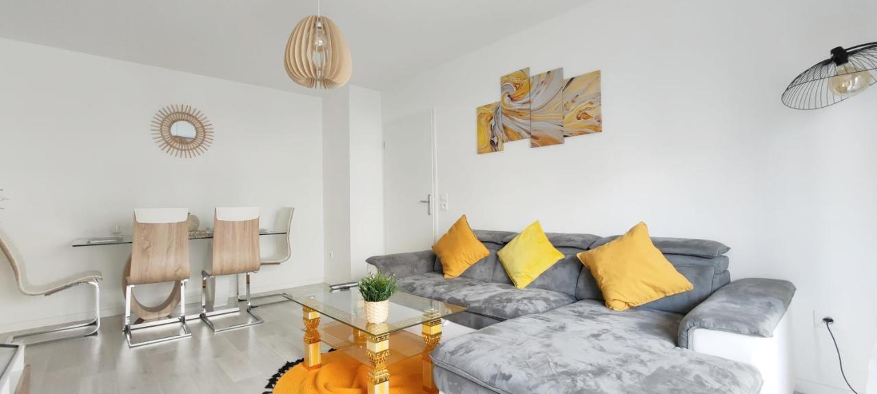 Апартаменты Chic Apart With Parking Near Paris Эпине-сюр-Сена Экстерьер фото