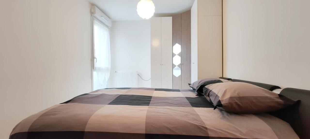 Апартаменты Chic Apart With Parking Near Paris Эпине-сюр-Сена Экстерьер фото