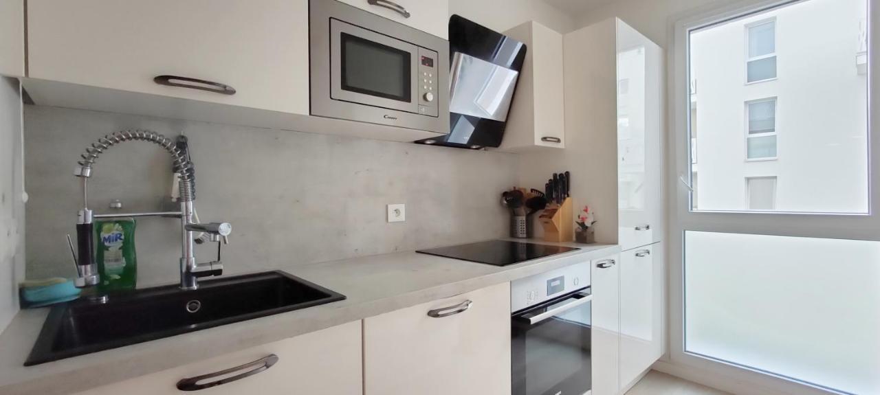 Апартаменты Chic Apart With Parking Near Paris Эпине-сюр-Сена Экстерьер фото