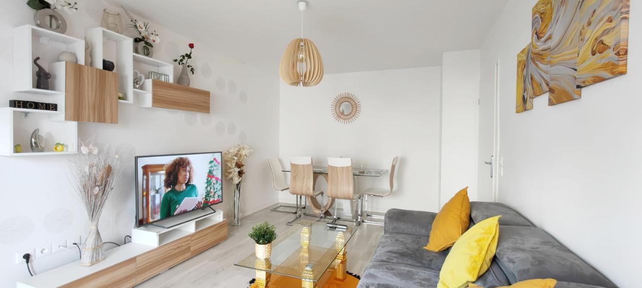 Апартаменты Chic Apart With Parking Near Paris Эпине-сюр-Сена Экстерьер фото